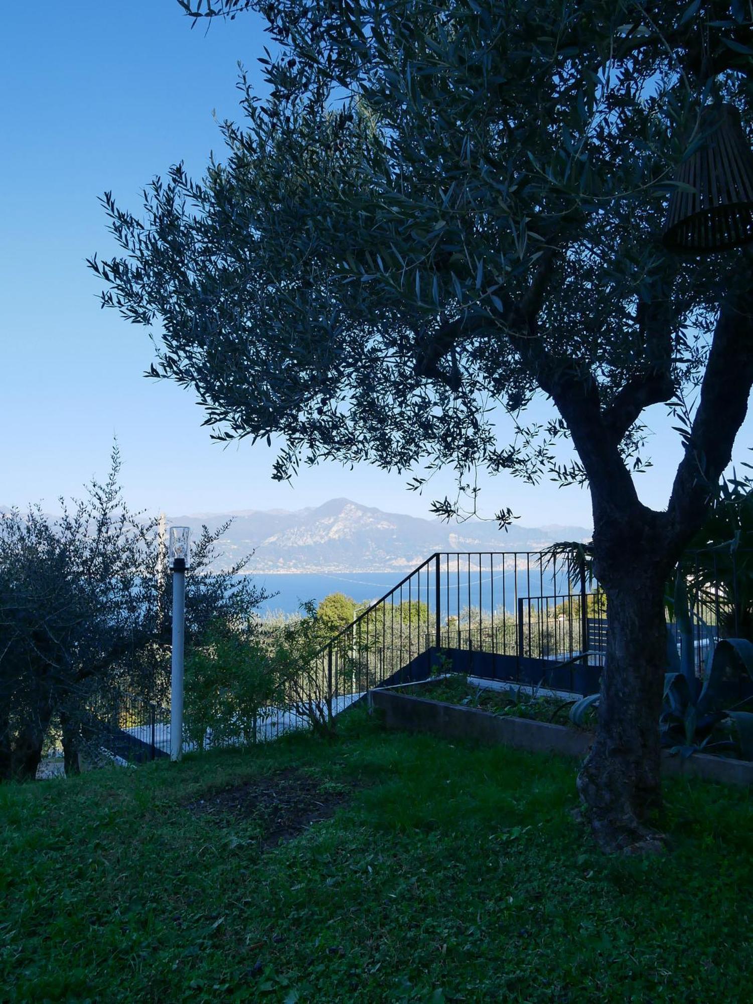Redhouse Benaco Apartment Torri Del Benaco Exterior photo